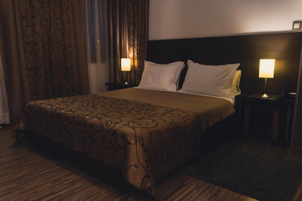 Hotel Divan 3*