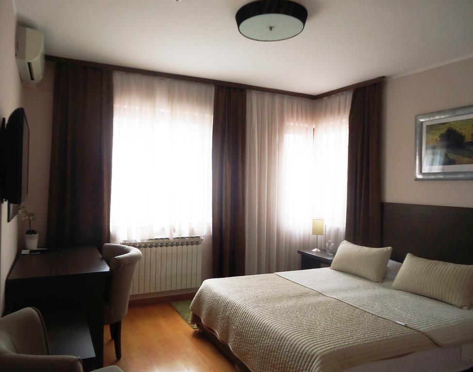 Hotel Divan 3*