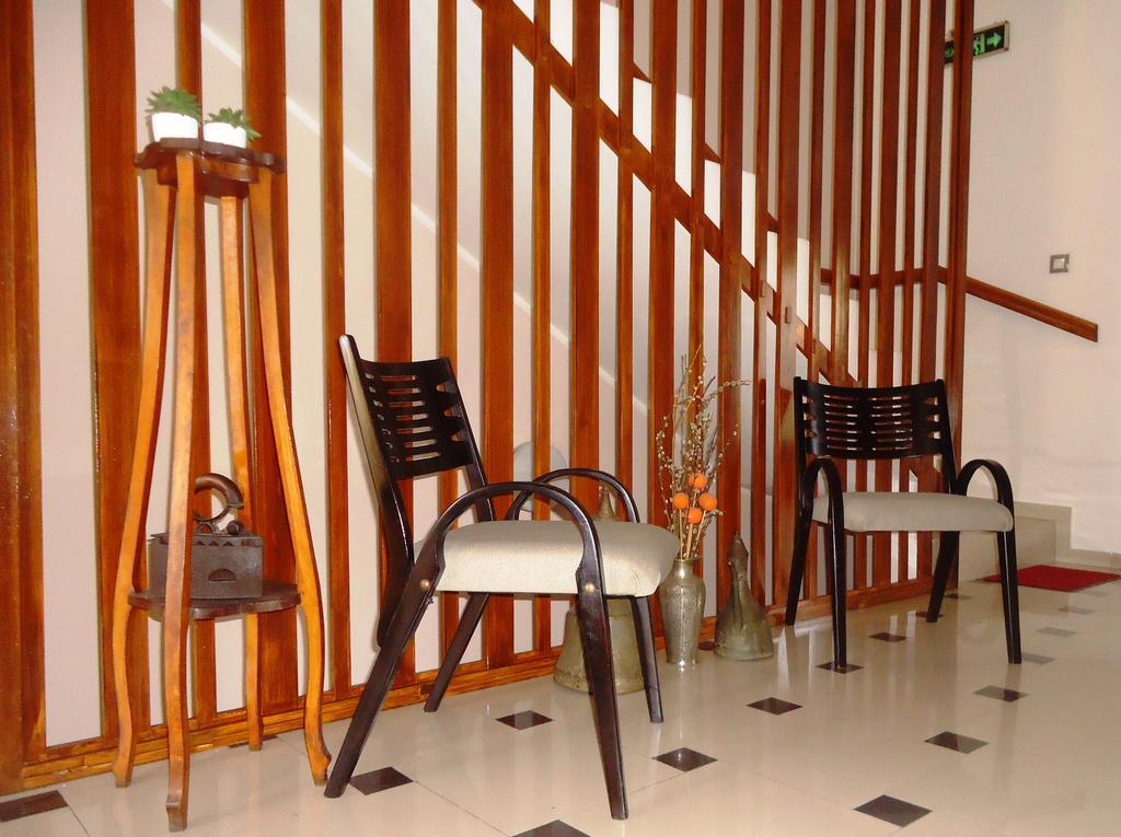 Divan Hotel 3*